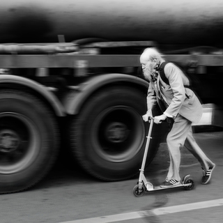 Василий Чекорин, Москва. Дедушка спешит на свидание
