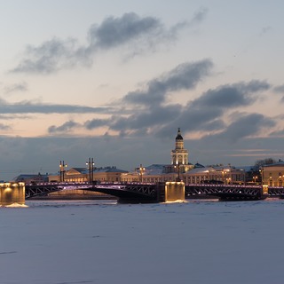 Дворцовый мост, зима, вечер