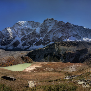 Горное озеро.