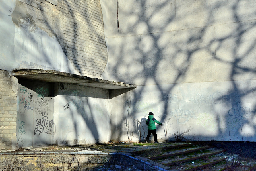 Ловец теней