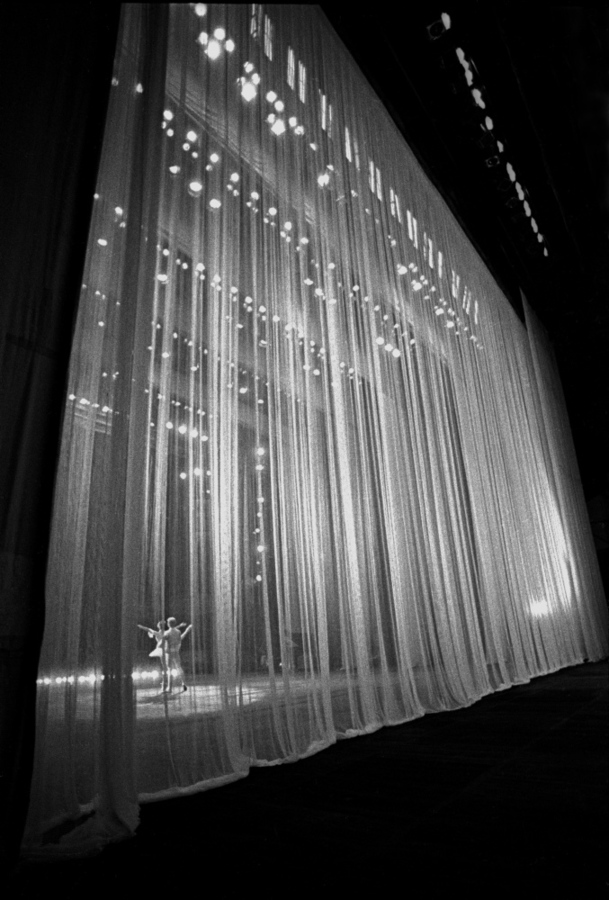 019 Из-за кулисы.