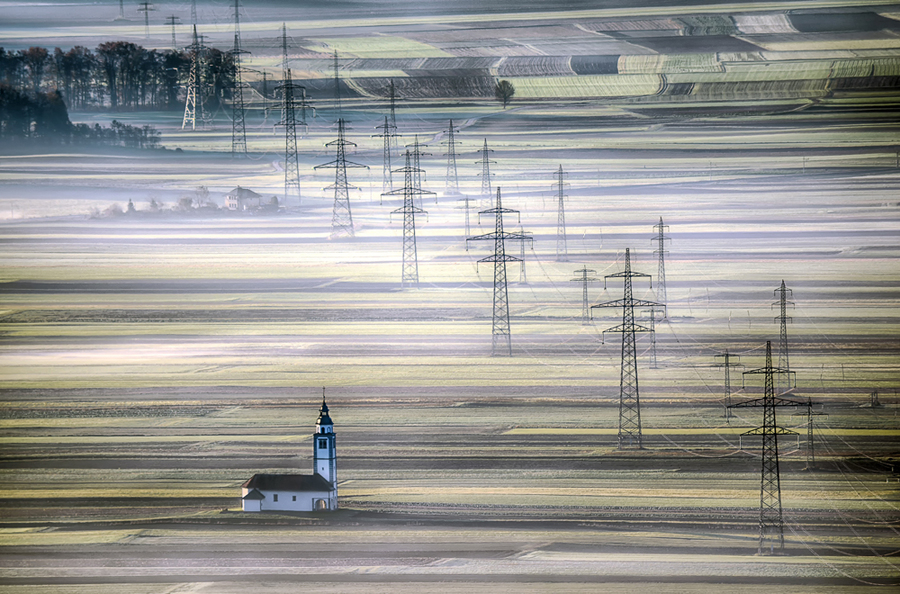 Andrej Tarfila Slovenia 1st-Place National Award 2016 Sony World Photography Awards.