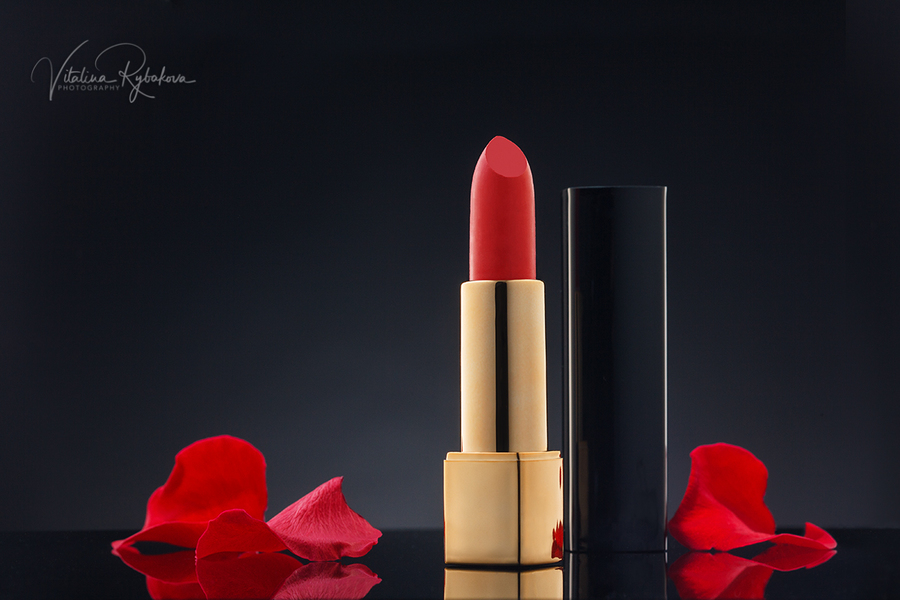 Red lipstick and petals.