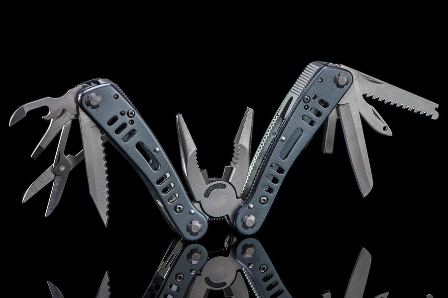 Автор - Олег Хлыстов