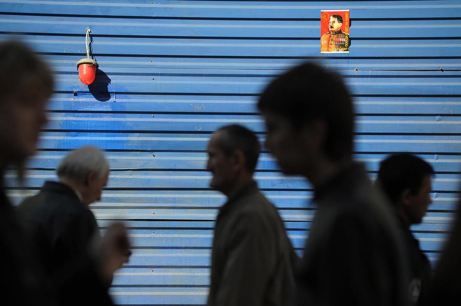 STALIN PICTURES COMMUNIST_sm