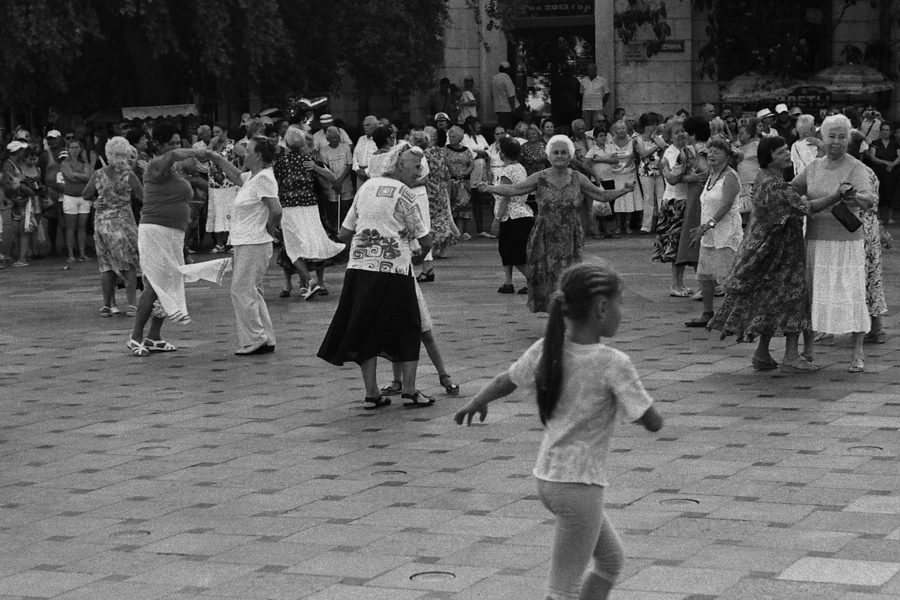 Танцы на площади