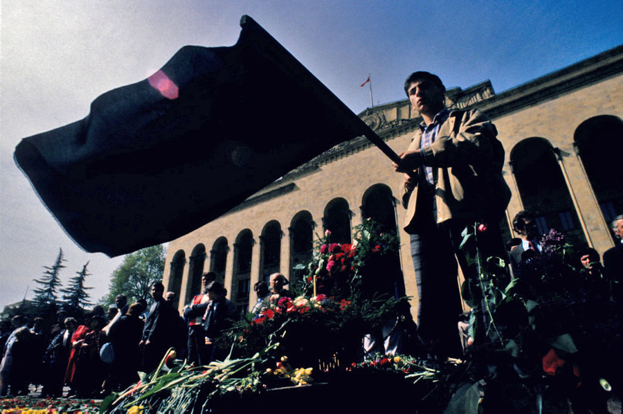 007 Черные флаги над Тбилиси.