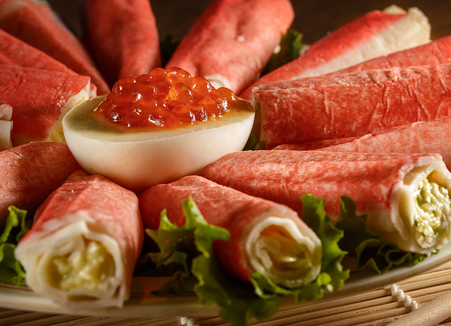 Блюдо с икрой