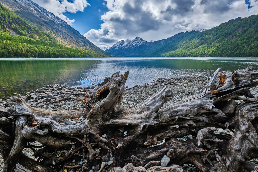 Горное озеро