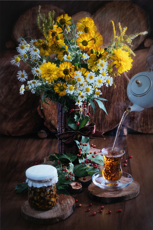 Деревенское утро. Чай с медовыми орехами и цветами.