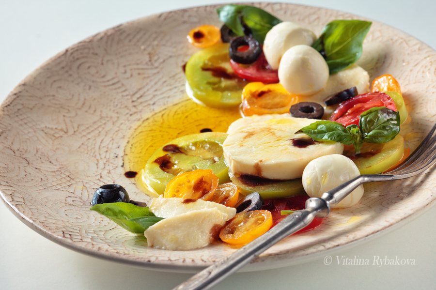 Salad with Italian mozzarella.